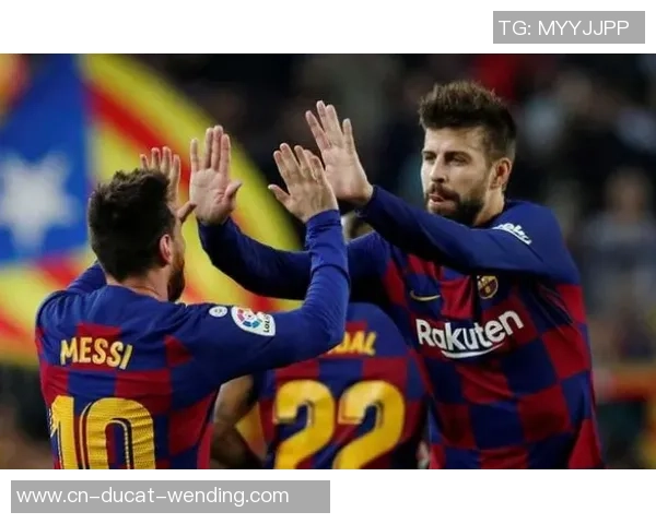 每体：莱万巴望持续留在巴萨，若无法如愿不扫除退役可能性